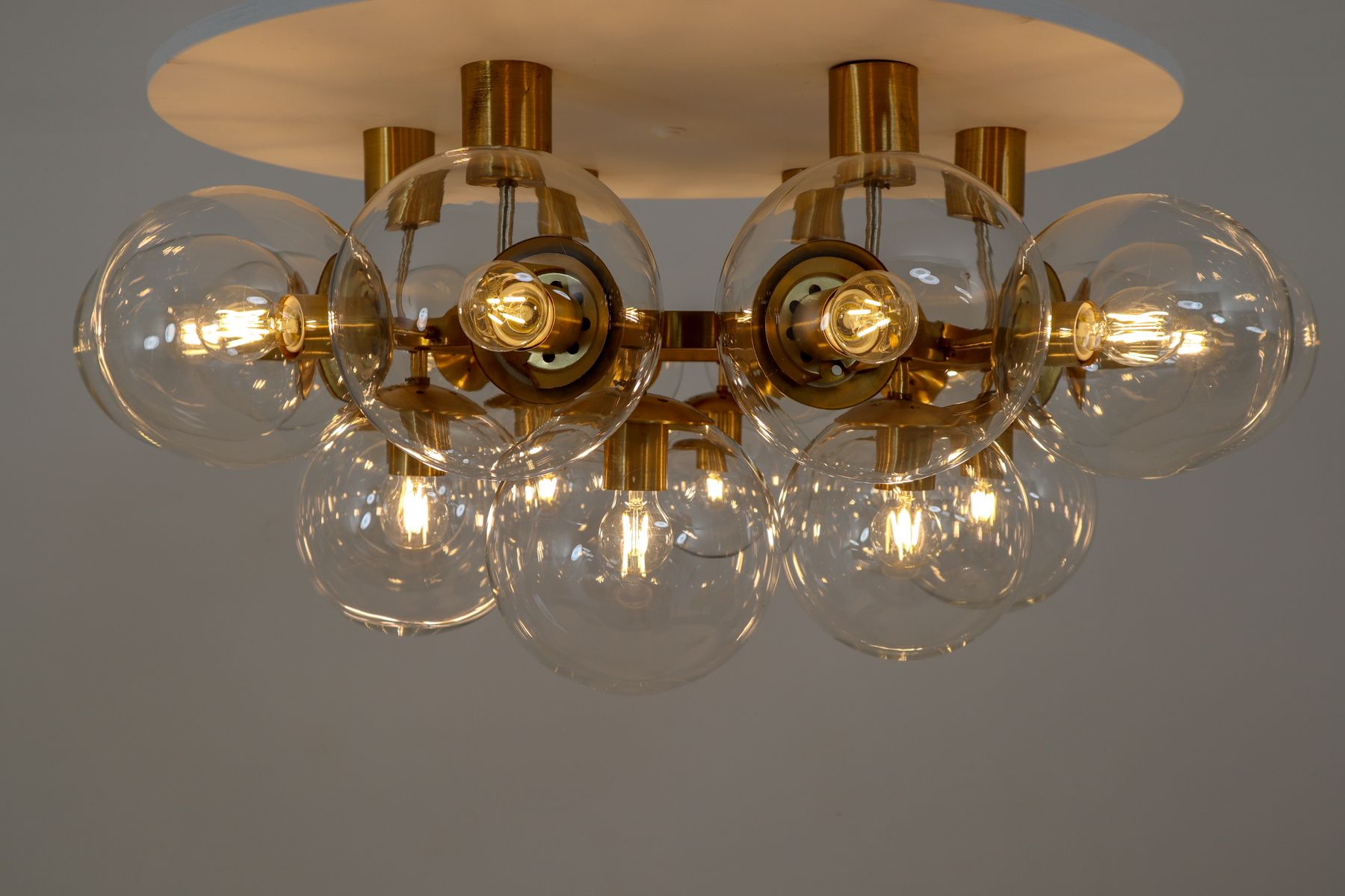 Large Vintage Chandelier With 20 Hand Blown Glass Globes For At Hand Blown Glass Globes 8 Sek 92 377 00