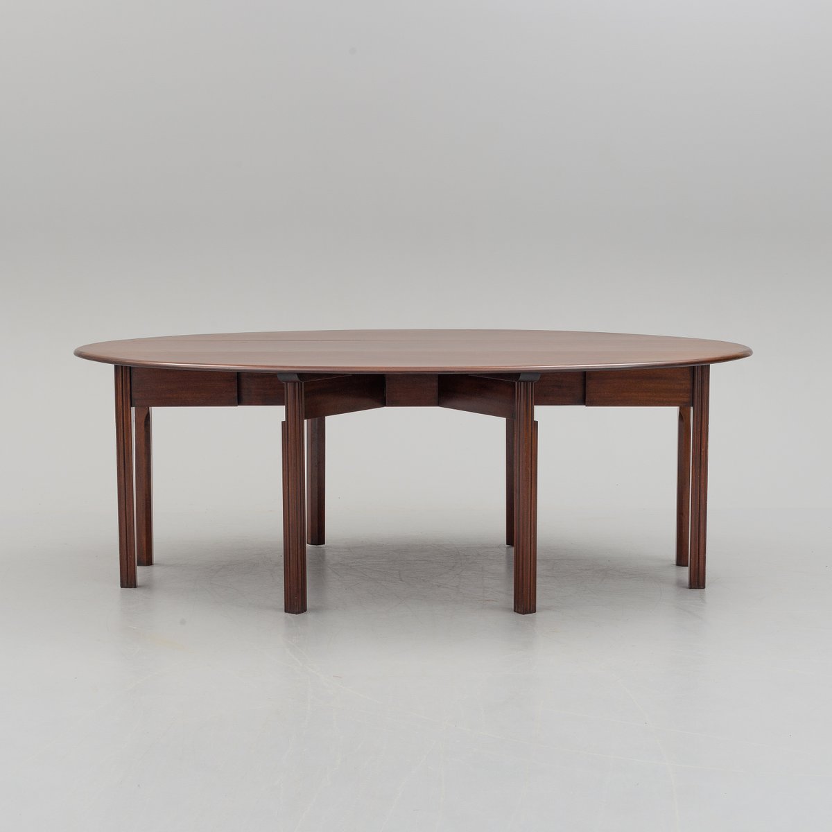Mesa de comedor abatible vintage grande de caoba de Nordiska ... Mesa de comedor abatible vintage grande de caoba de Nordiska ...