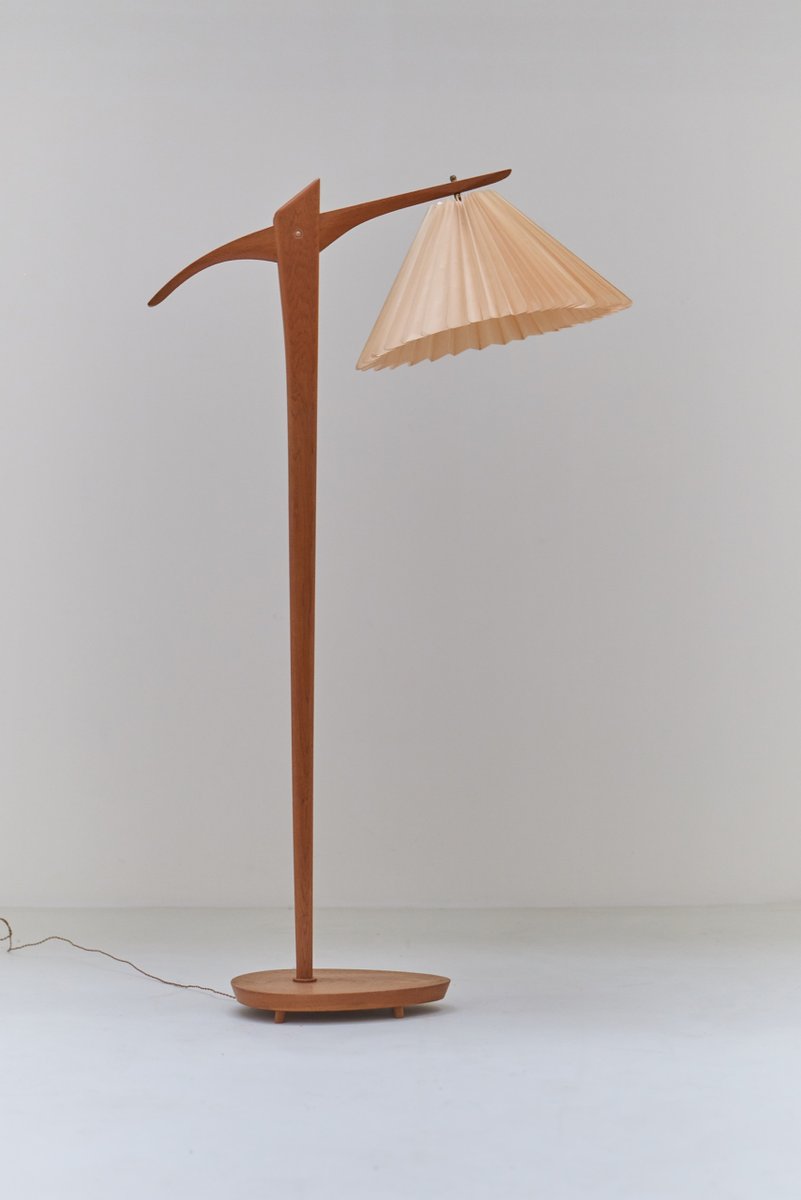 Light Oak Scandinavian Sculptural Floor Lamp 1974 For At Pamono Light Oak Scandinavian Sculptural Floor Lamp 1974