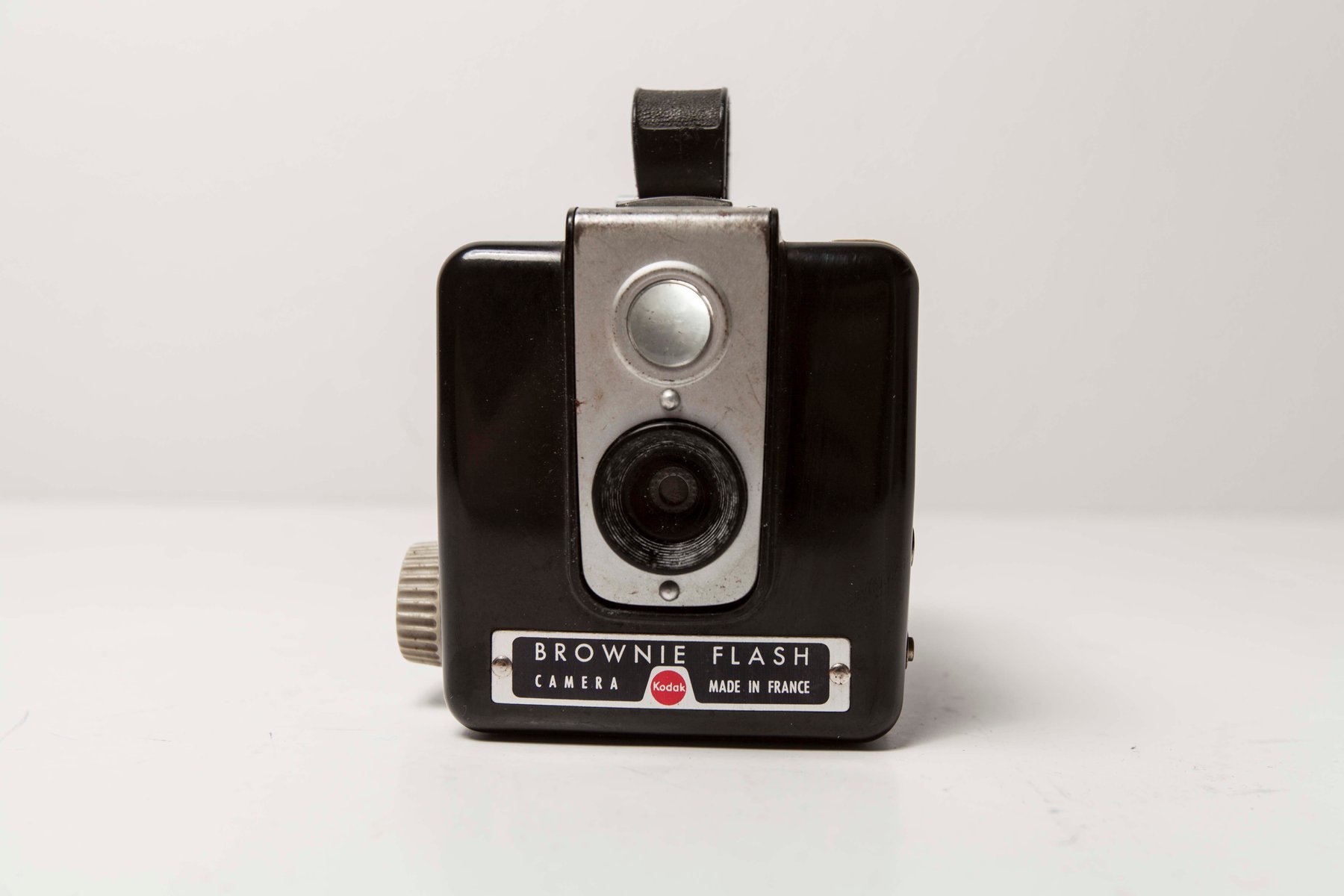 Appareil Photo Ancien Kodak Brownie Flash Avec étui En Cuir - Vintage Et Fonctionnel