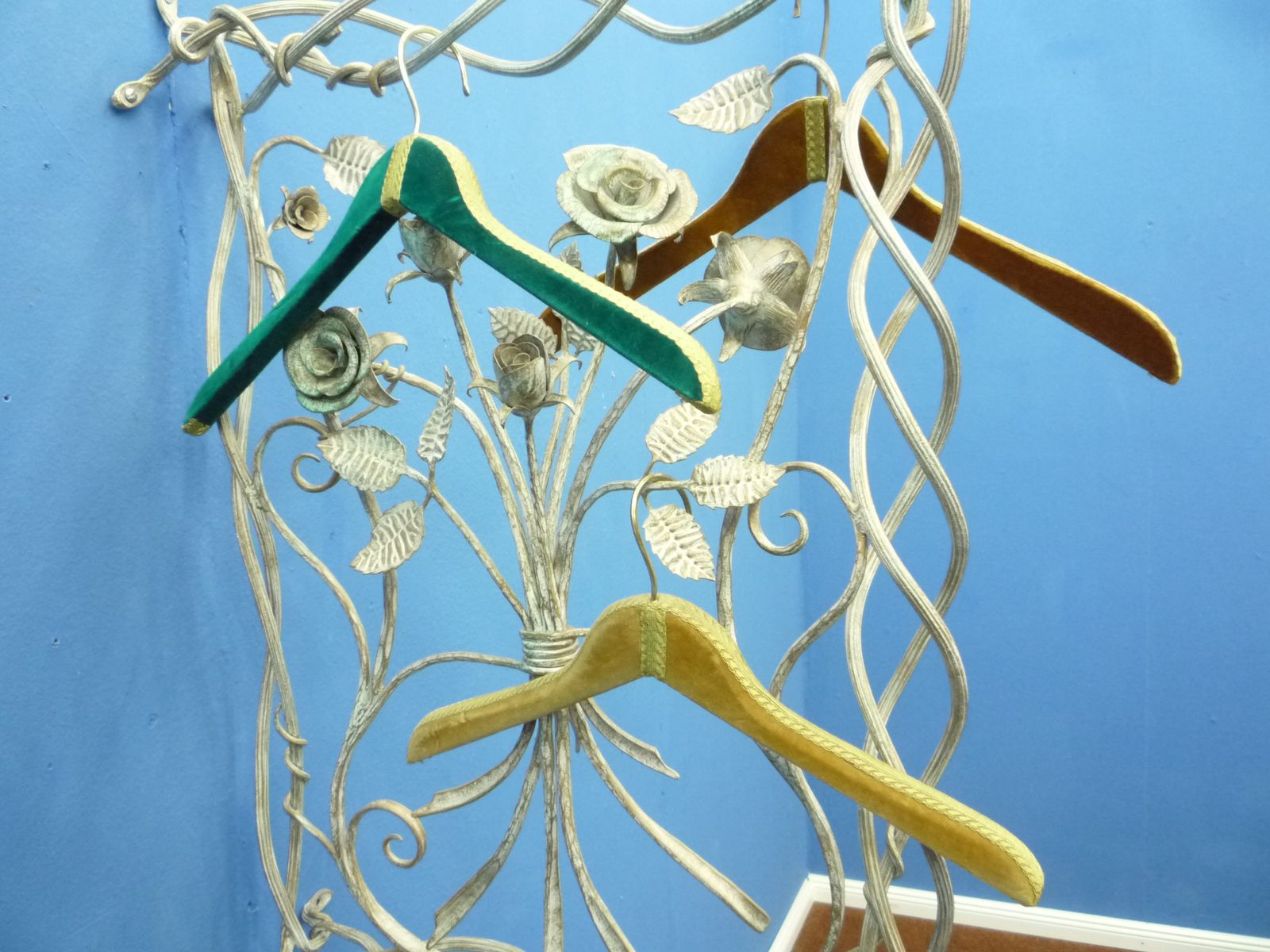 MidCentury Handmade Metal Wall Hanger for sale at Pamono