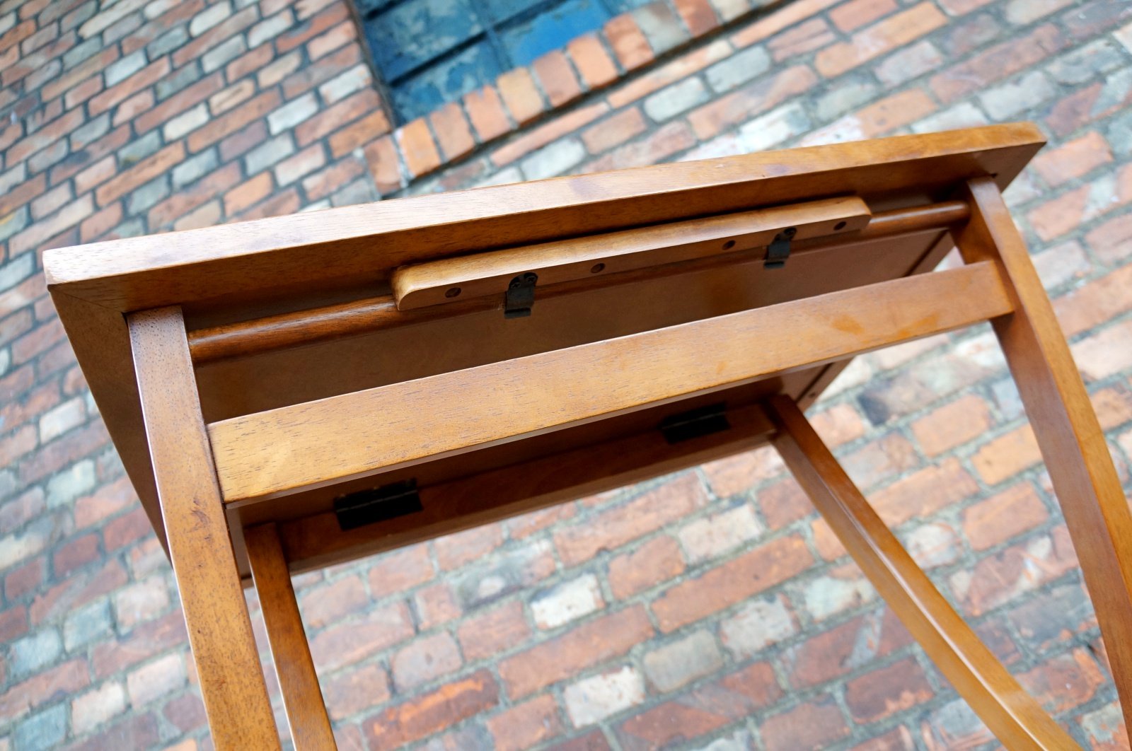 Kleiner klappbarer Vintage Schreibtisch, 1960er bei Pamono kaufen