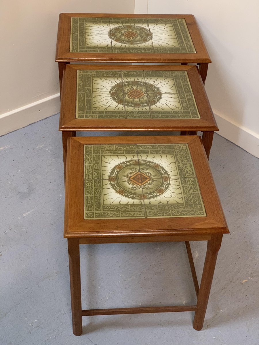 Dänische Vintage Satztische mit Fliesenplatten bei Pamono kaufen