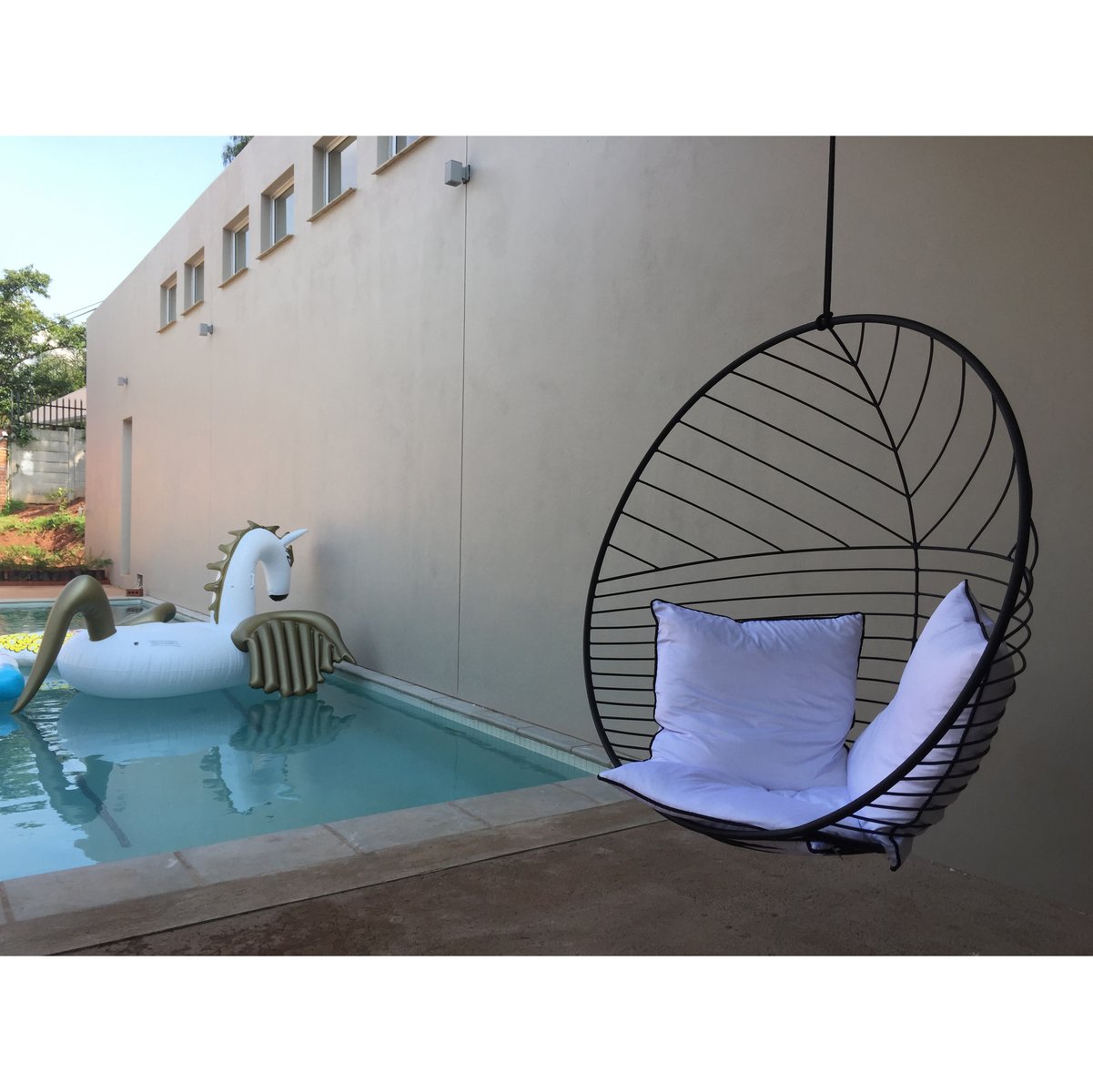 Bubble Hanging Chair from Studio Stirling for sale at Pamono
