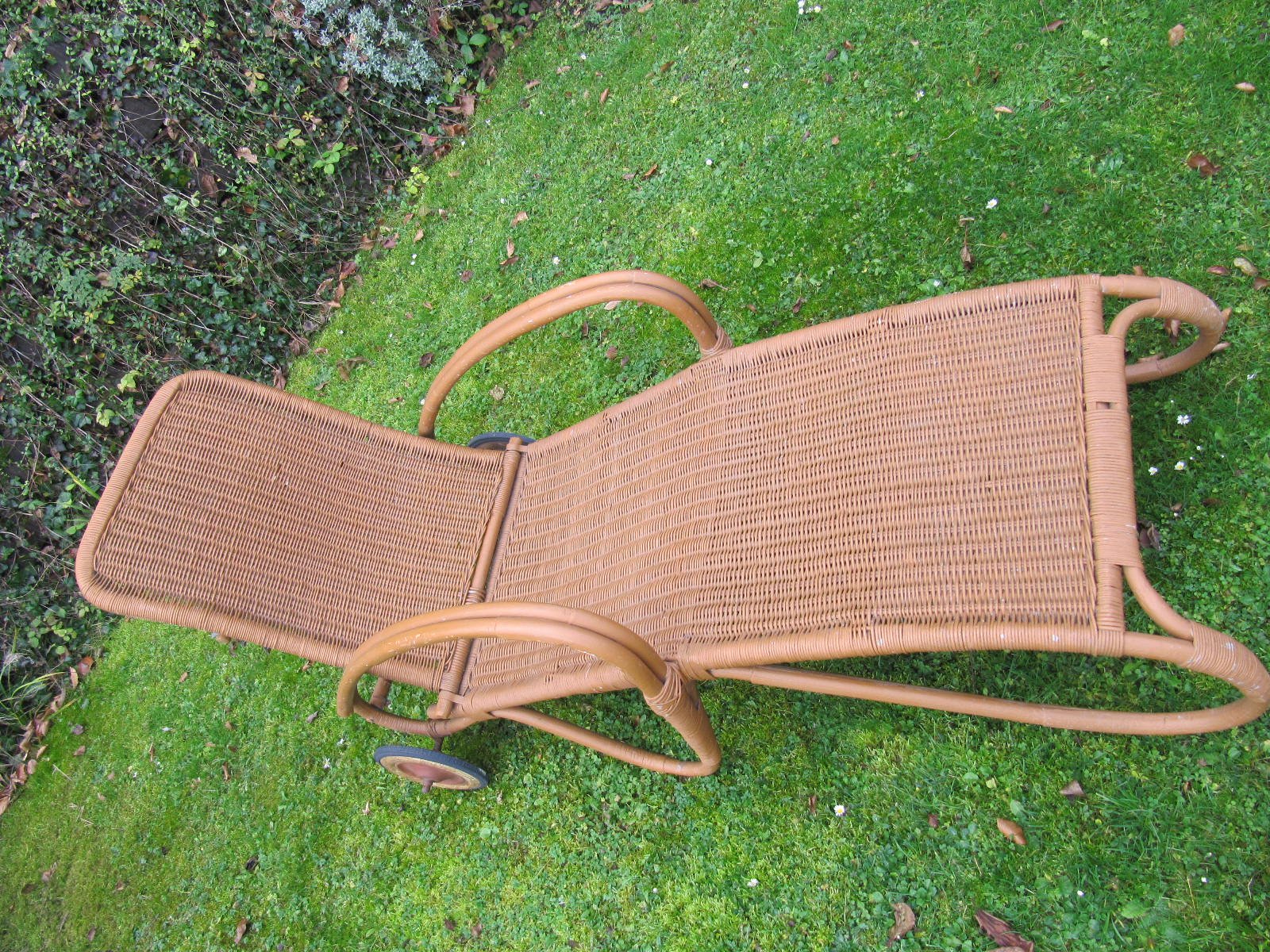 Chaise Longue de Jardin Vintage en Rotin par Erich Dieckmann pour F