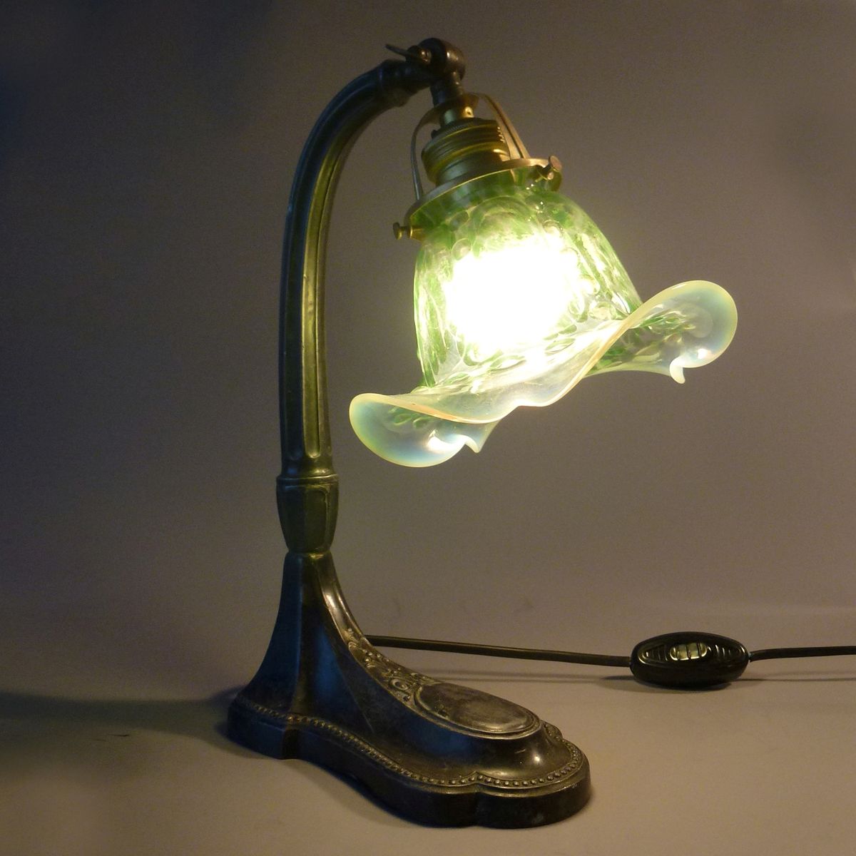 Grüne Jugendstil Tischlampe 1900er Bei Pamono Kaufen