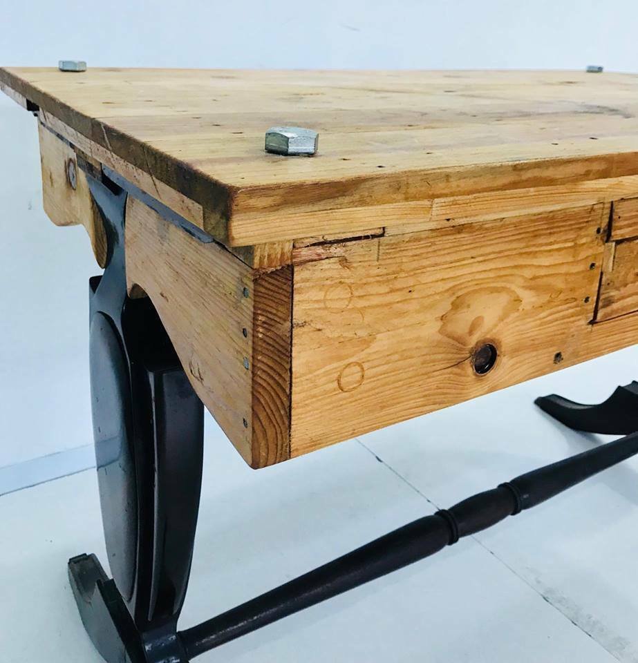 Vintage Schreibtisch aus Holz, 1980er bei Pamono kaufen