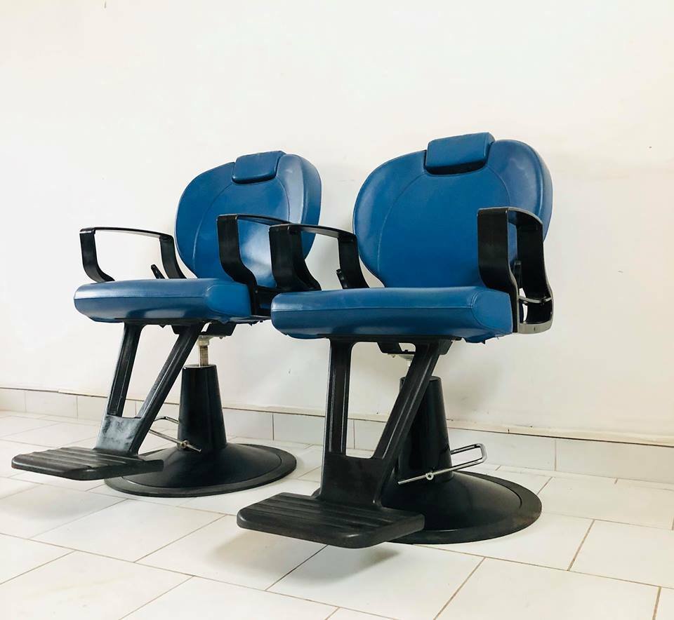 Vintage Blue Barber Chair, 1980s for sale at Pamono