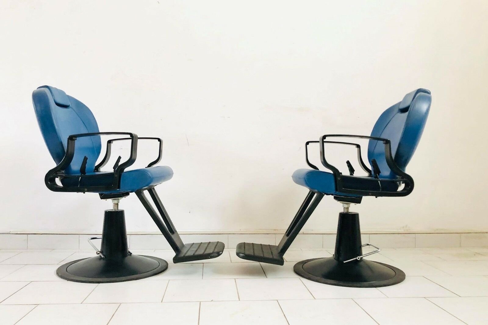 Vintage Blue Barber Chair, 1980s for sale at Pamono