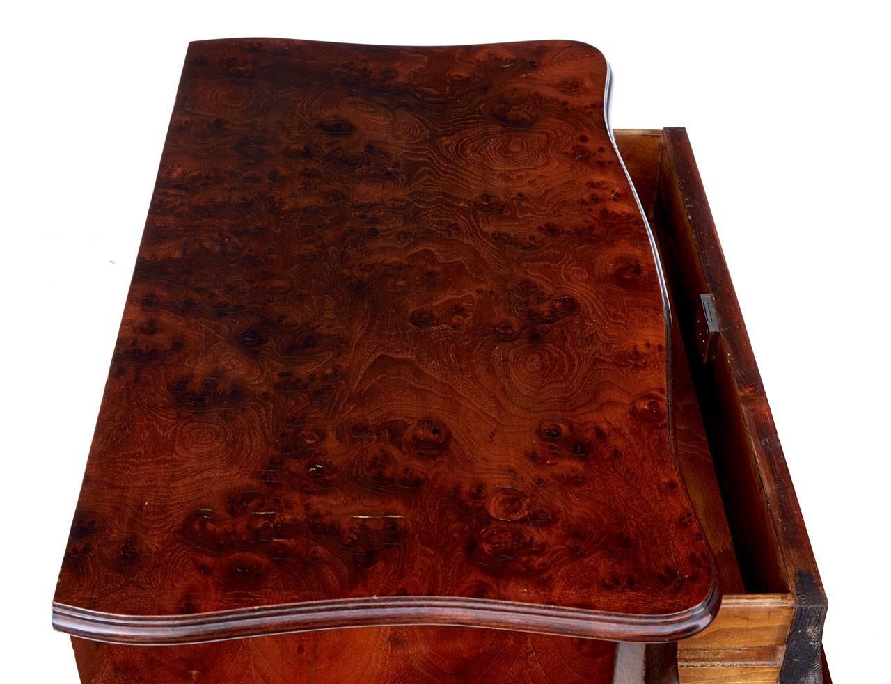 Small Mulberry Bombe Chest of Drawers, 1950s for sale at Pamono