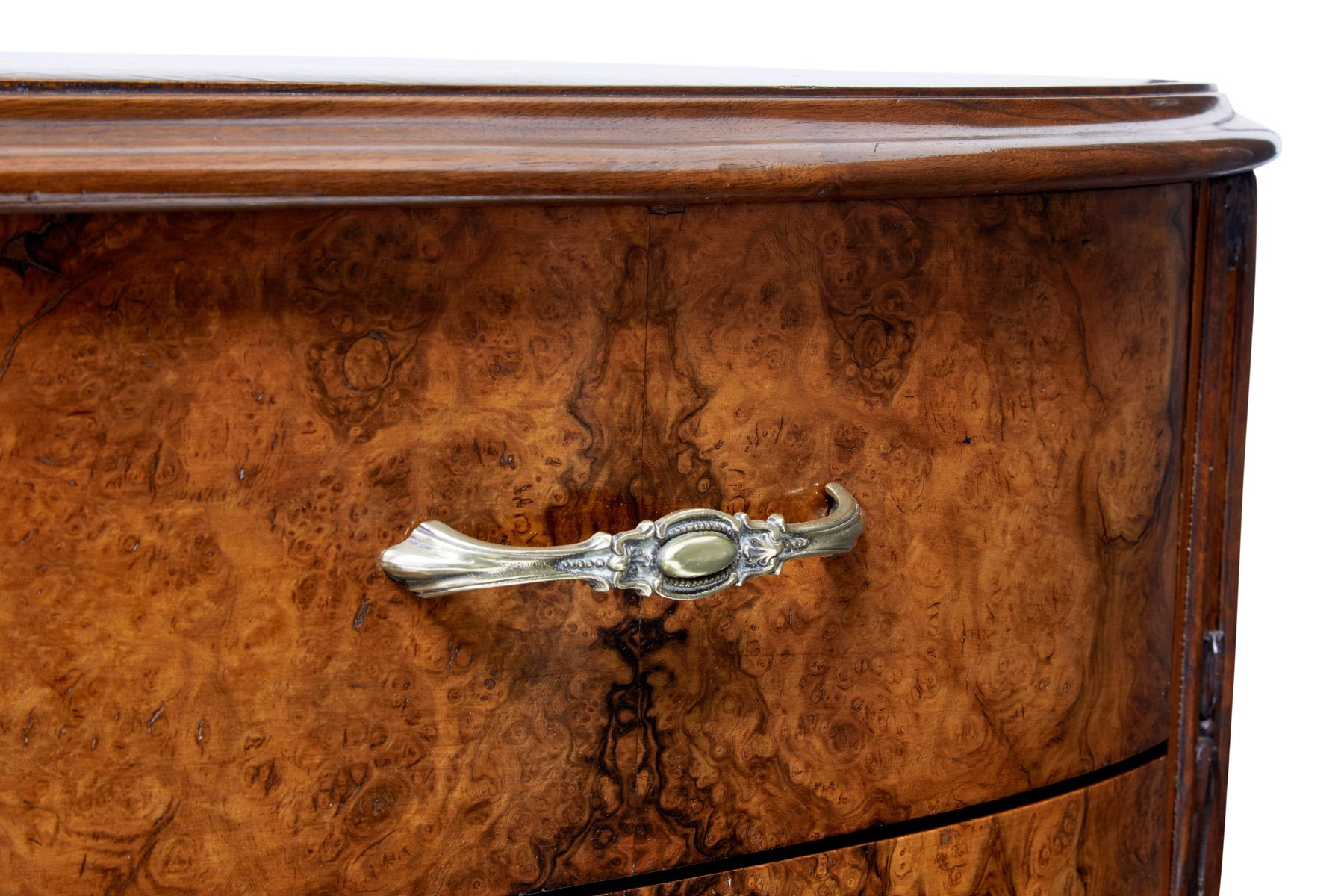 Sideboard aus Nusswurzelholz mit Bogenfront, frühes 20. Jh. bei Pamono