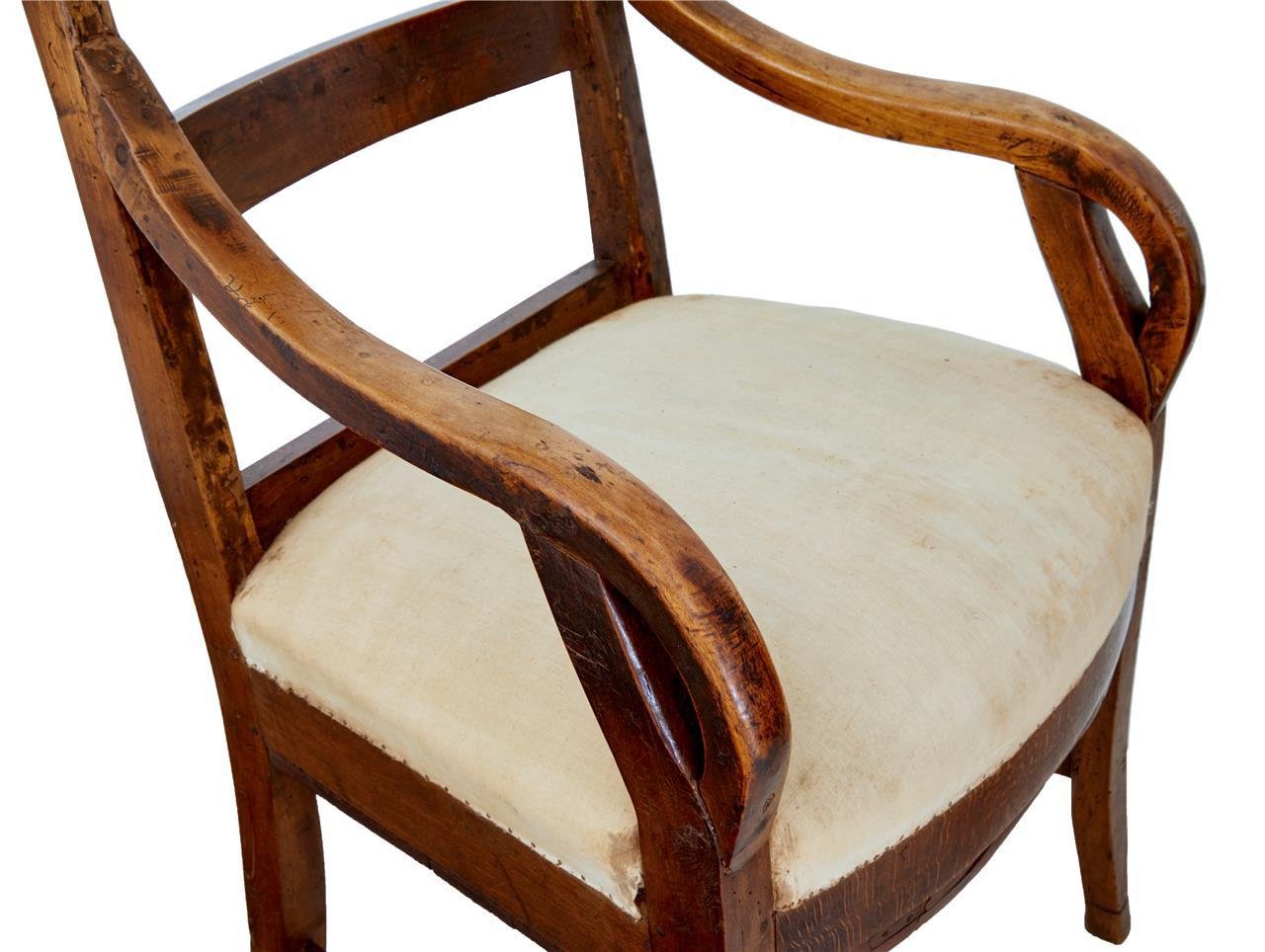 Antike Stühle aus Obstholz mit hohen Rückenlehnen, 2er Set bei Pamono