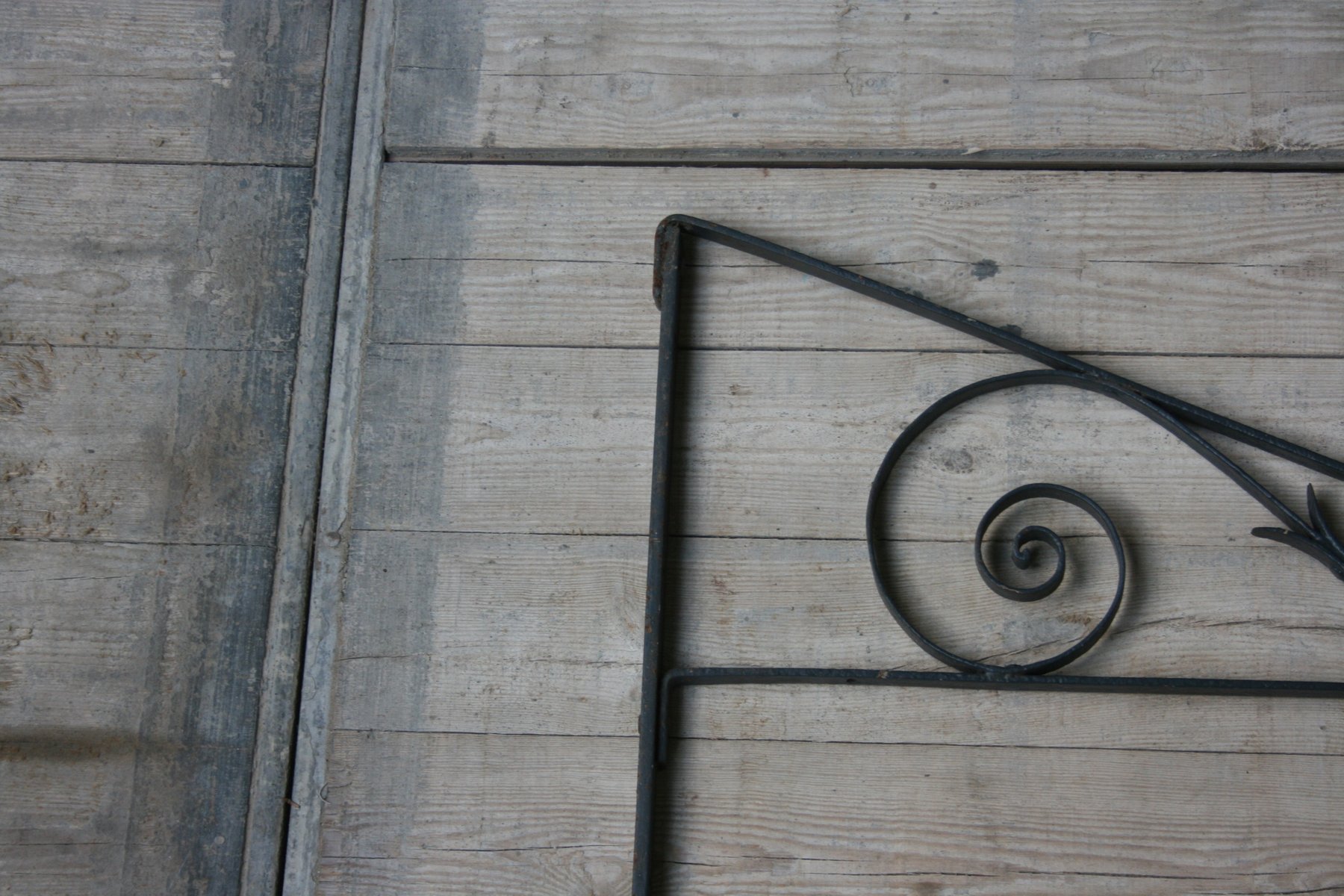 Ancienne enseigne en métal bière Eastside bar homme décor grotte Los