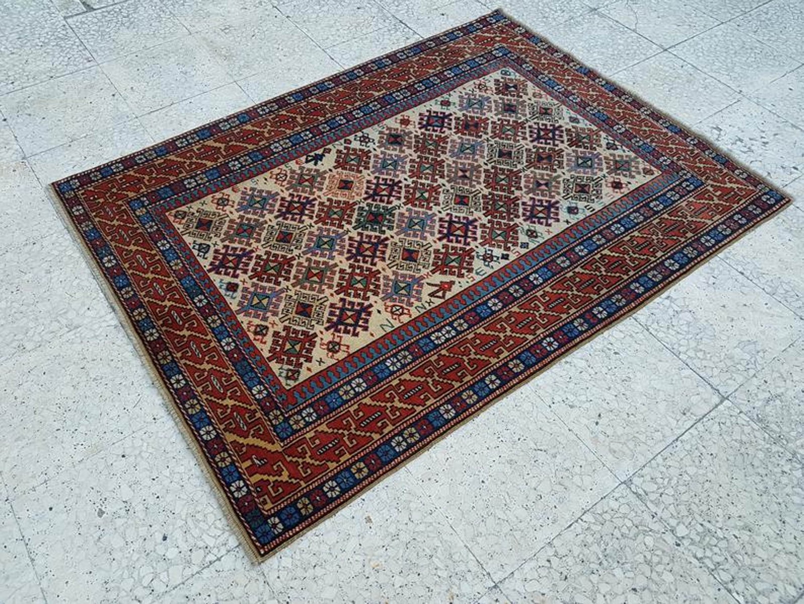 Vintage Turkish Carpet for sale at Pamono