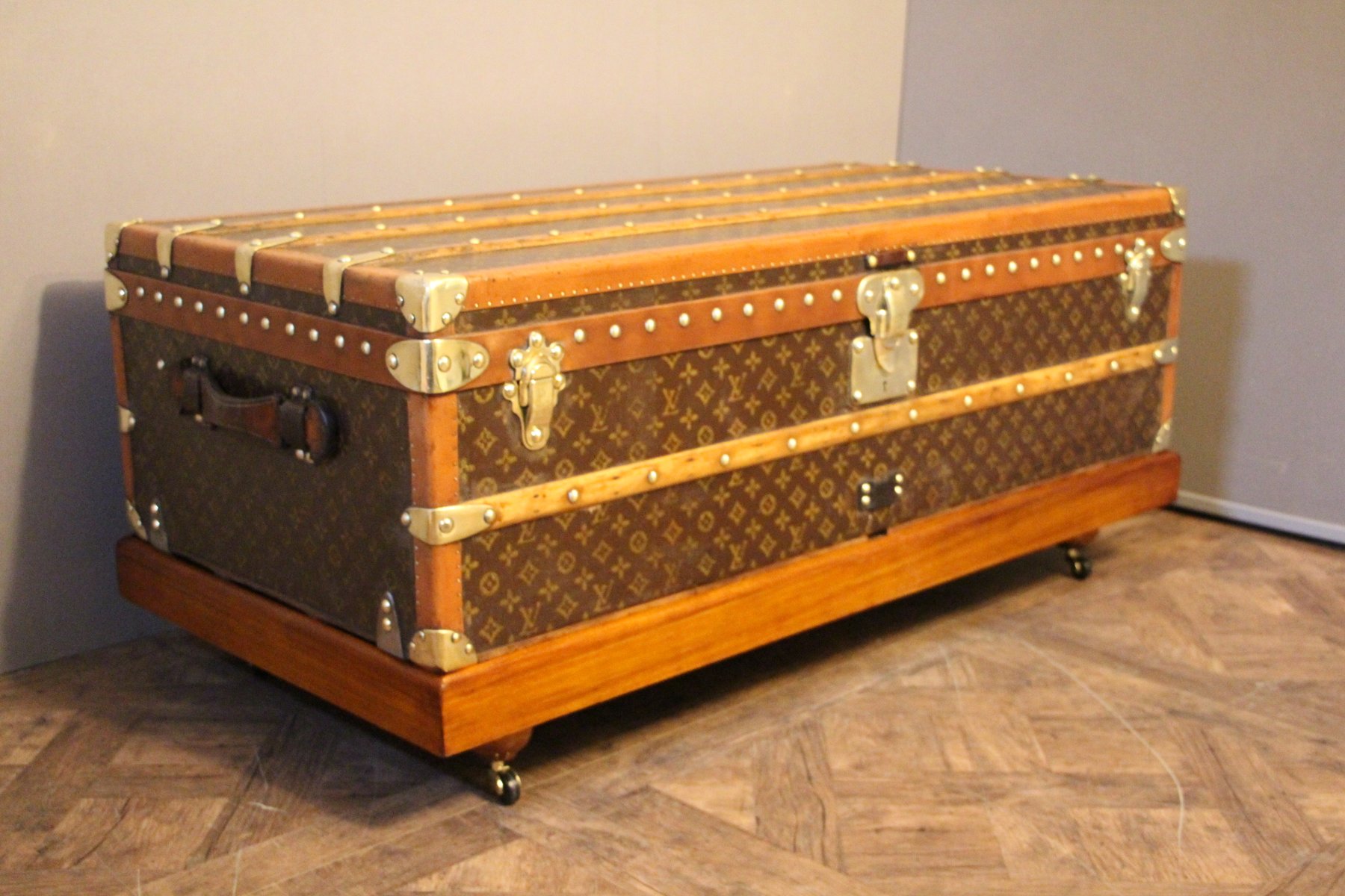 Cabin Steamer Trunk from Louis Vuitton, 1930s for sale at Pamono