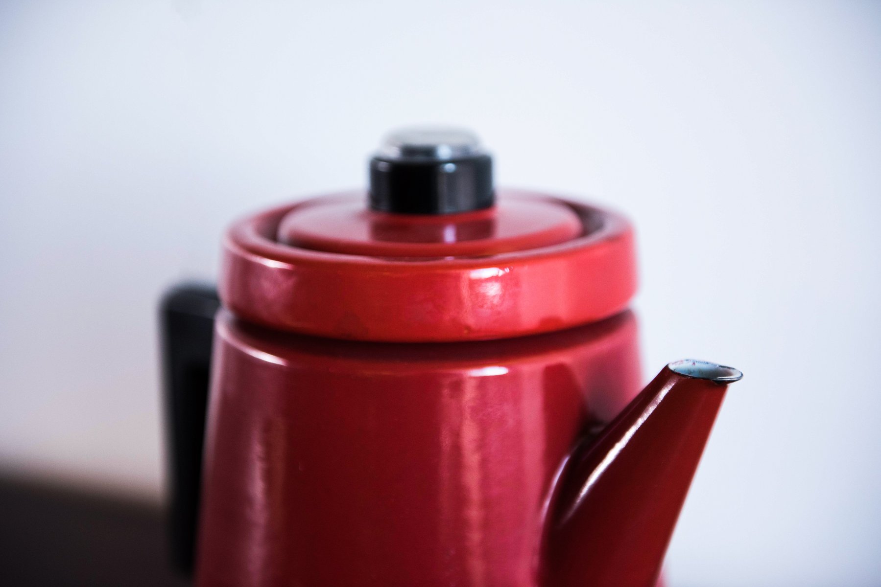 Enameled Cast Iron Coffee Pot by Antti Nurmesniemi for Finel, 1950s for