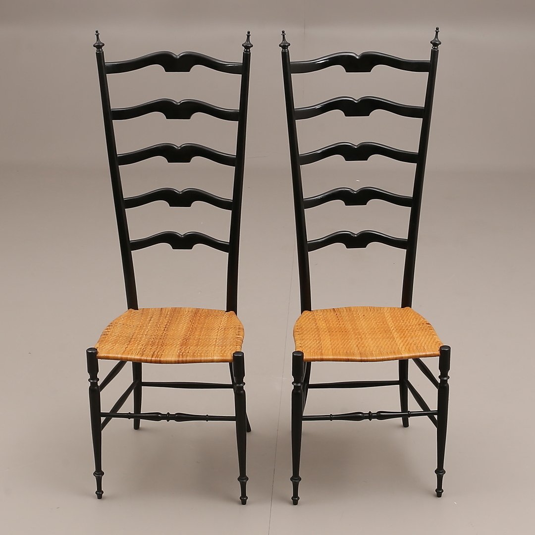 Ebonisierte Mid-Century Chiavari Stühle mit hoher Rückenlehne, 2er Set