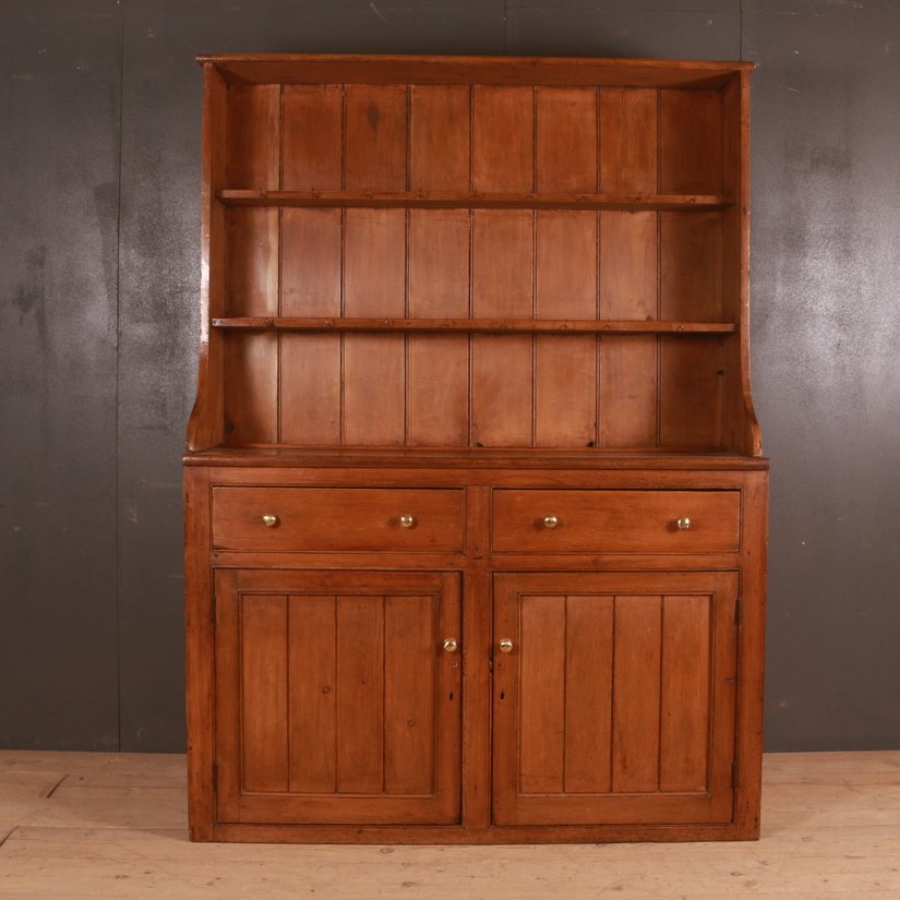 Antiker Schrank aus Kiefernholz bei Pamono kaufen