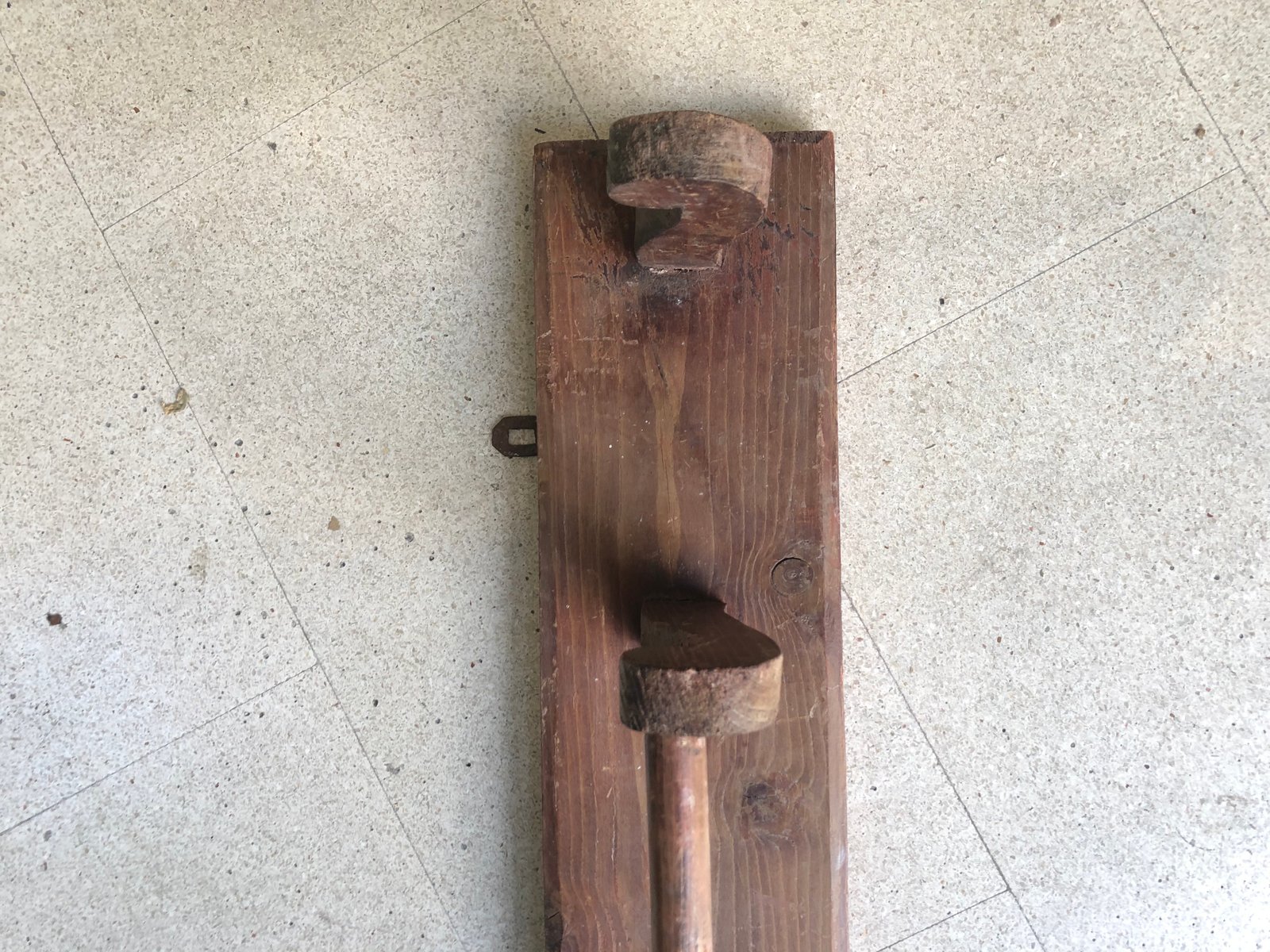 Handtuchhalter aus Holz, 1960er bei Pamono kaufen