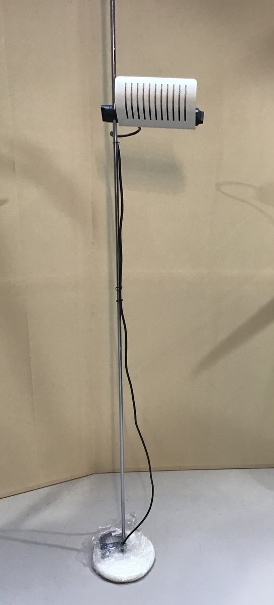 Italienische Modell 626 Stehlampe aus Metall von Joe Colombo für Oluce