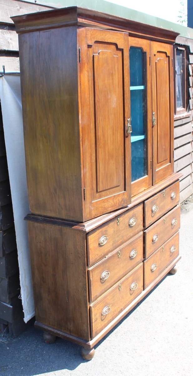 Antiker Geschirrschrank aus Eiche bei Pamono kaufen