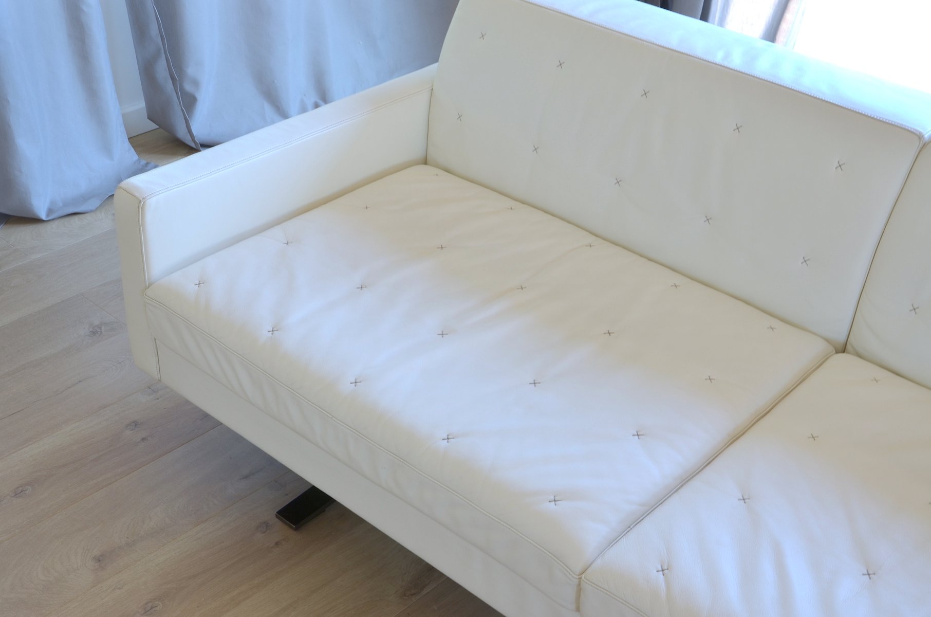 Divano Kennedee in pelle di Jean-Marie Massaud per ...