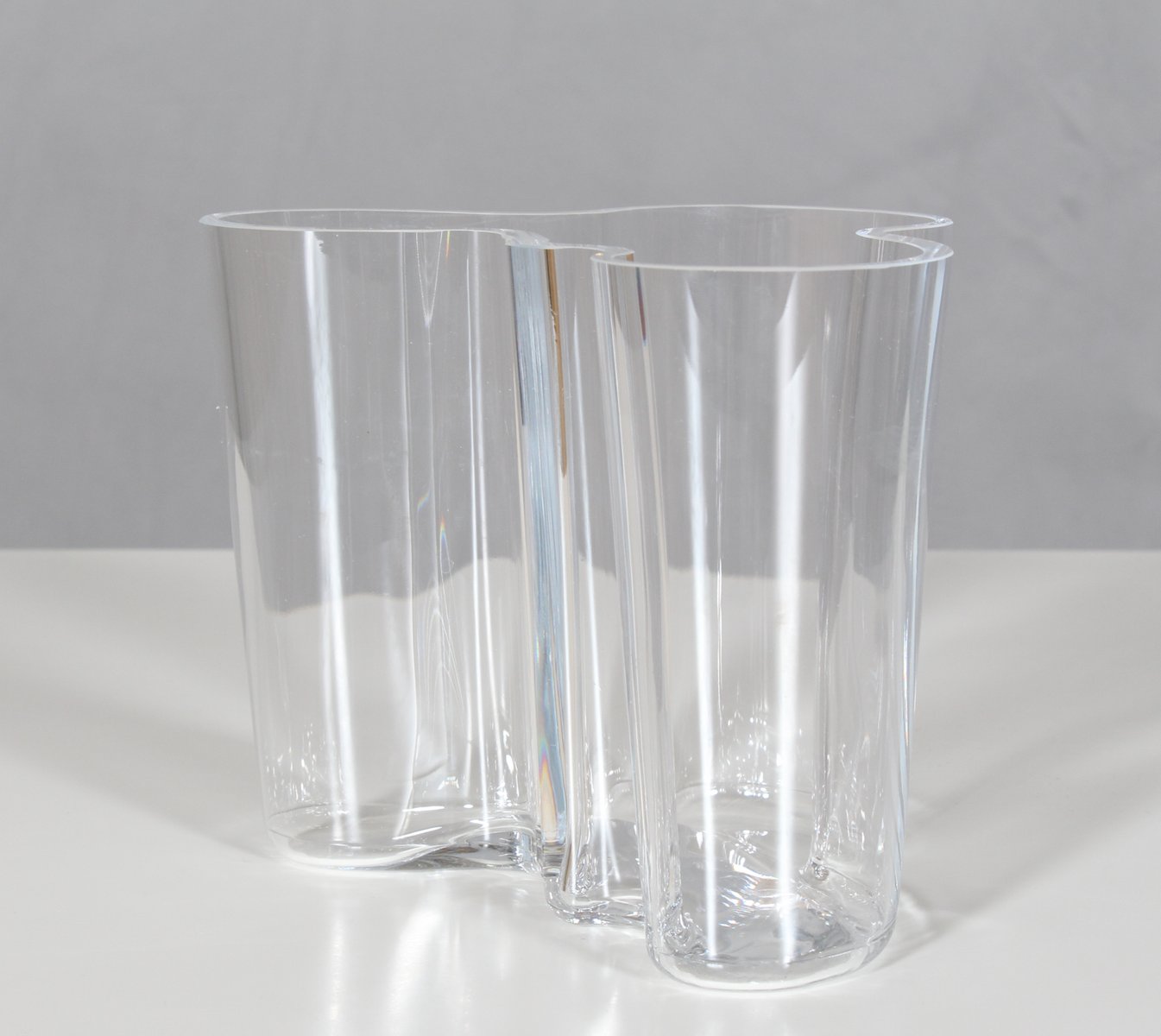 Jarrón Savoy vintage de vidrio de Alvar Aalto para Iittala en venta en