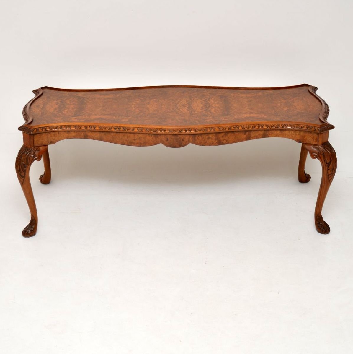 Antique Queen Anne Style Burr Walnut Coffee Table, 1930s For Sale - Antique Queen Anne Style Burr Walnut Coffee Table, 1930s For Sale