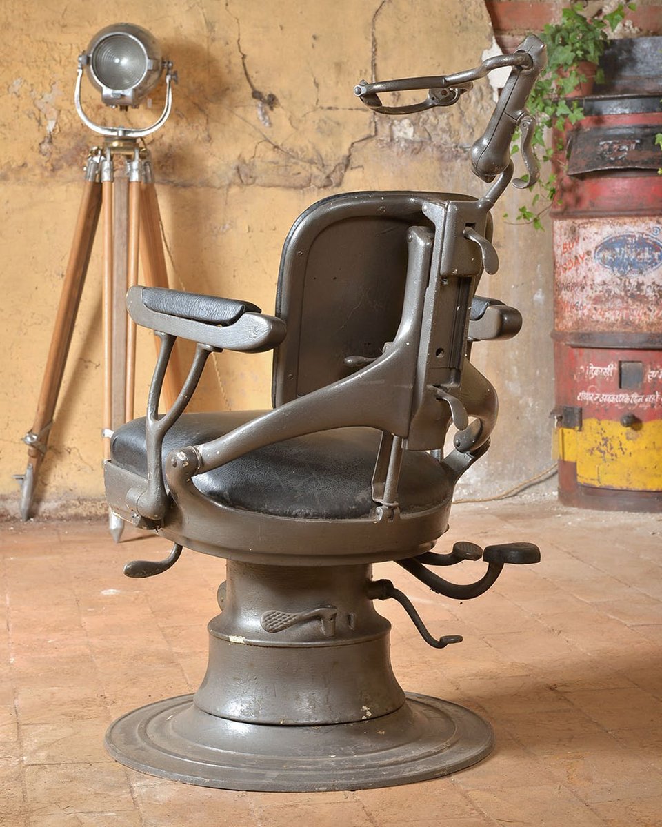 Dentist's Chair, 1940s for sale at Pamono