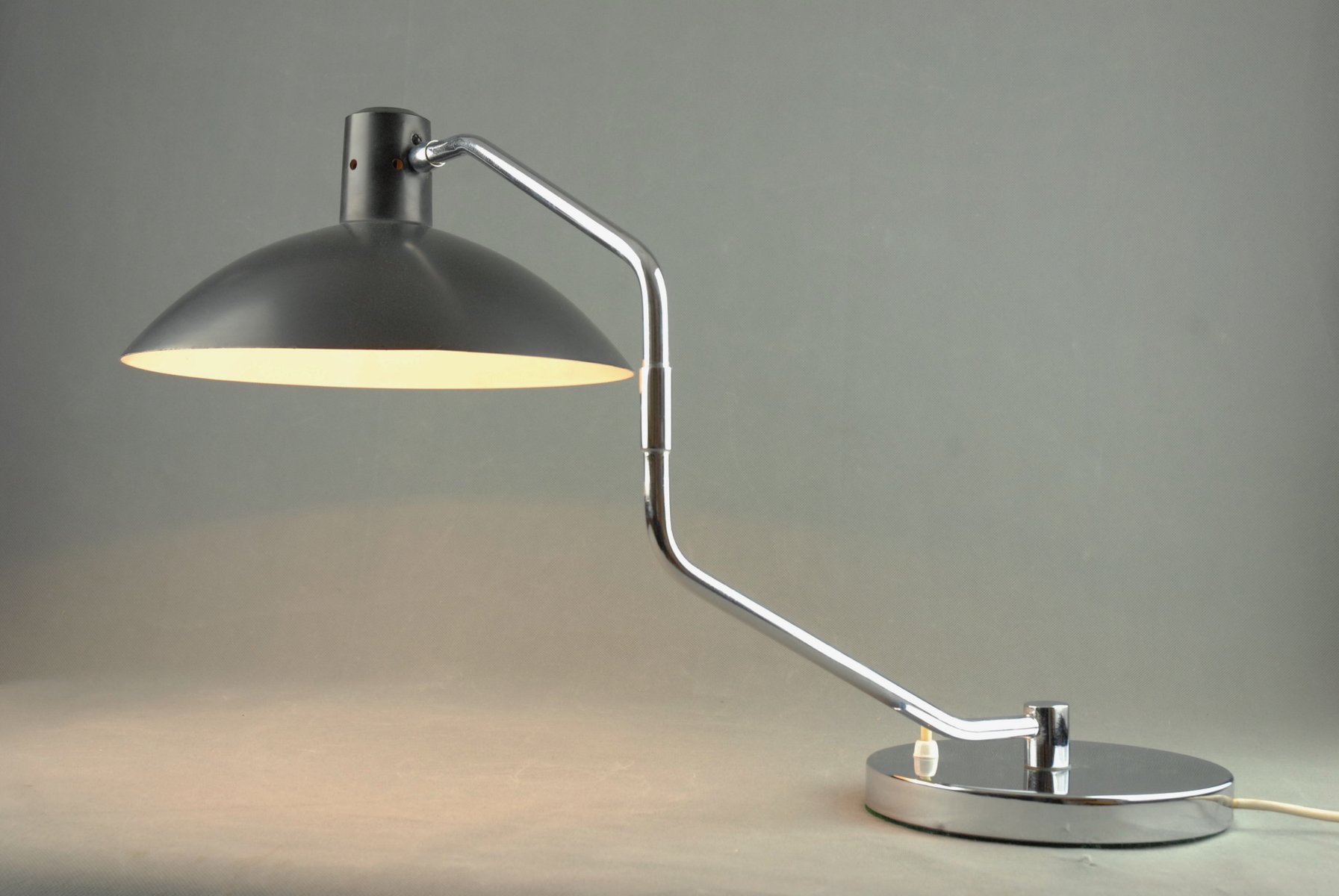 No. 8 Desk Lamp by Clay Michie for Knoll Inc. / Knoll International
