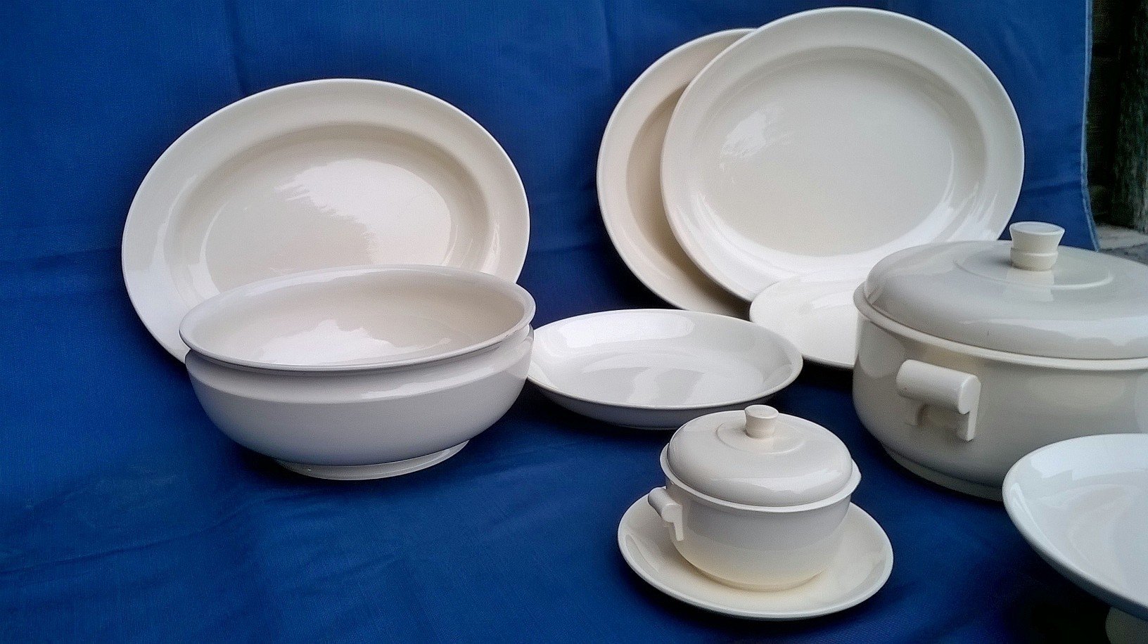 Modell Terrie Geschirr Set Aus Keramik Von Gio Ponti F r Richard Ginori modell-terrie-geschirr-set-aus-keramik-von-gio-ponti-f-r-richard-ginori