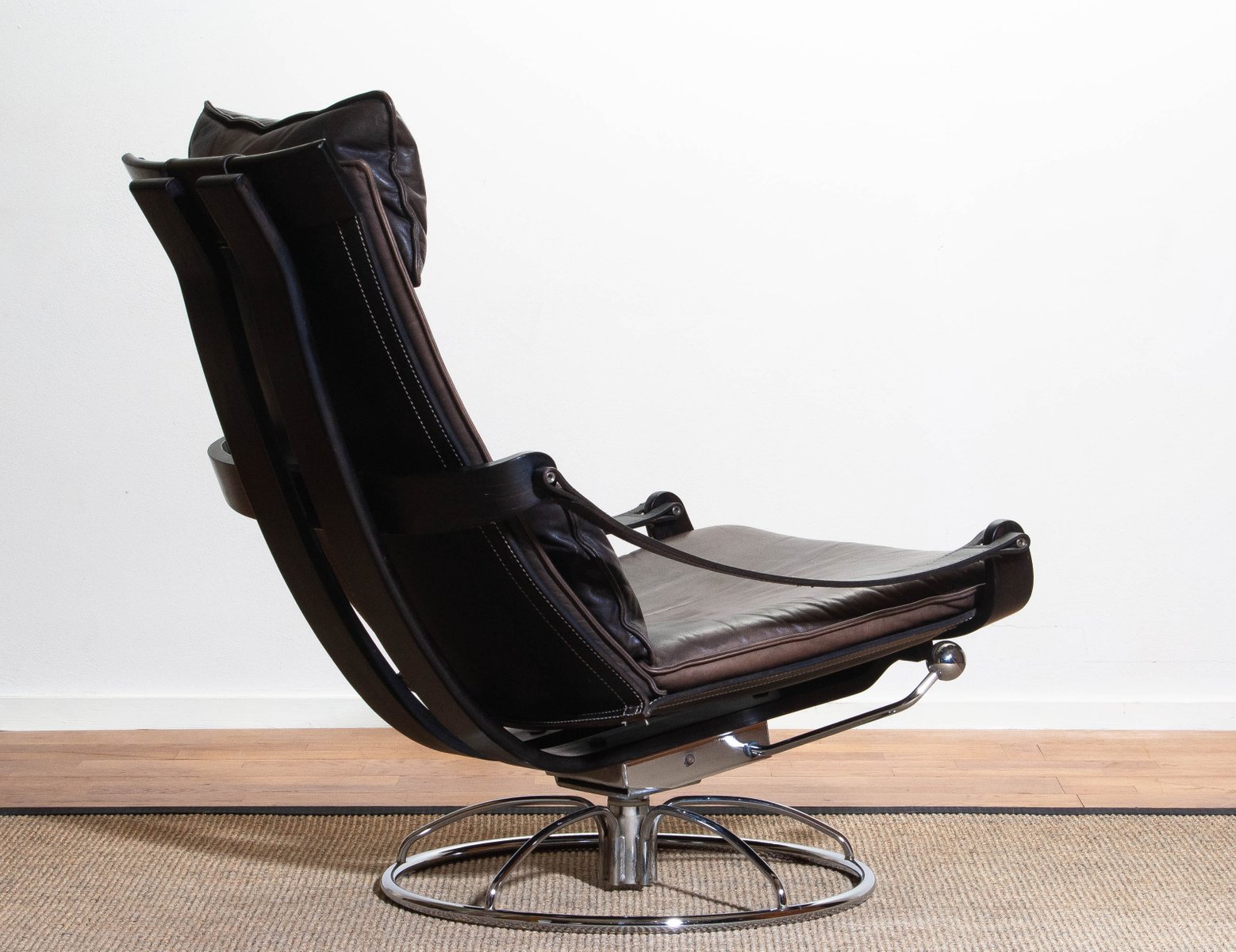 Designer Drehsessel Leder - Mid-Century Modell EA 119 ...