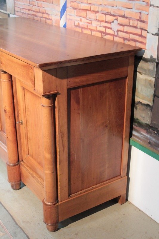 Credenza antica in ciliegio in vendita su Pamono