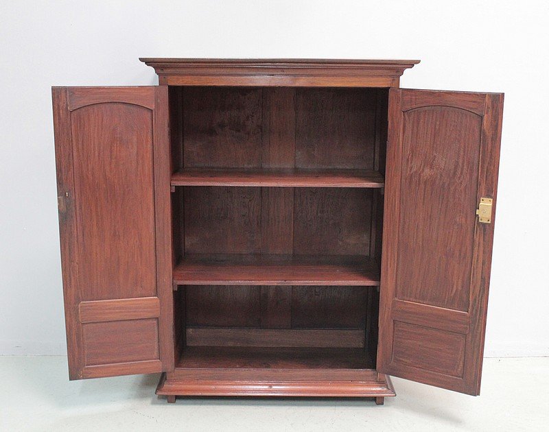 Kleiner Vintage Schrank aus Teak bei Pamono kaufen