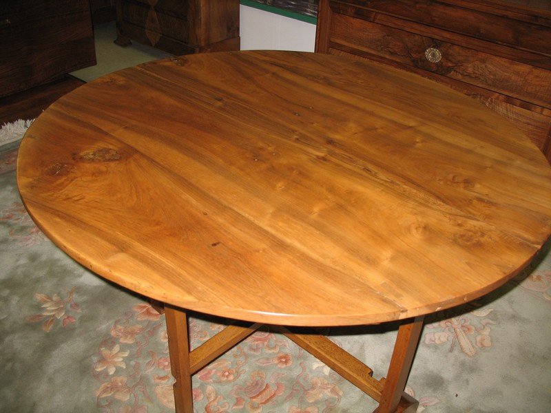 Antique Walnut Dining Table for sale at Pamono