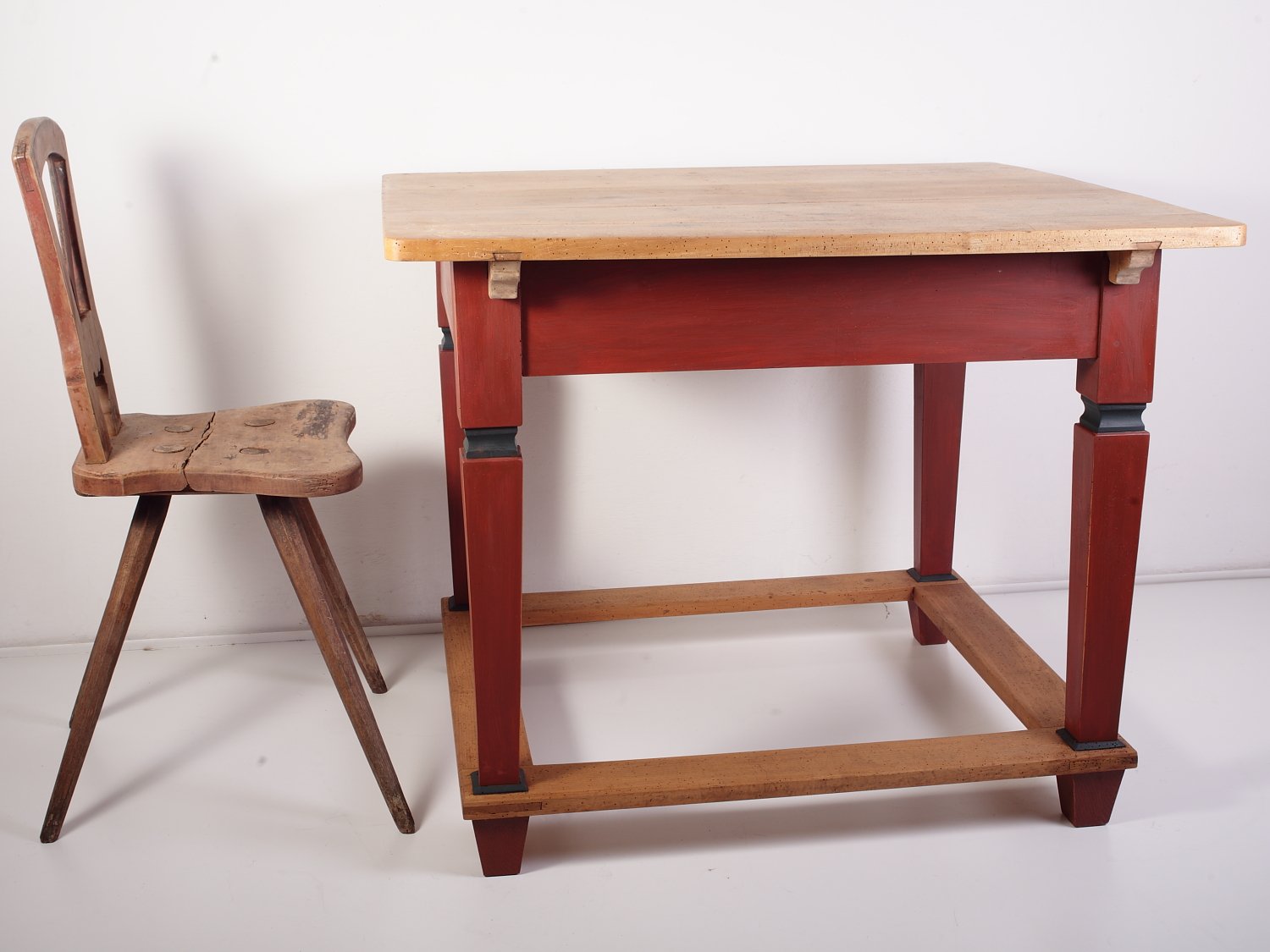 Table de salle à manger Ancienne en vente sur Pamono