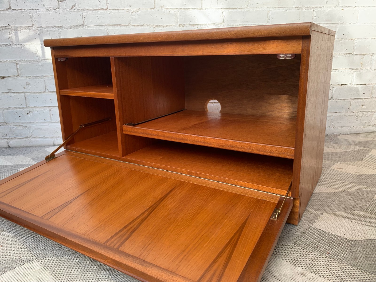 Britischer Medienschrank von Nathan, 1980er bei Pamono kaufen