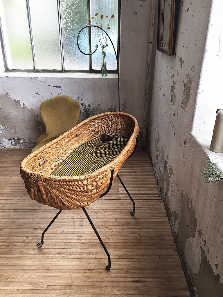 Wicker Crib on Wheels, 1960s for sale at Pamono