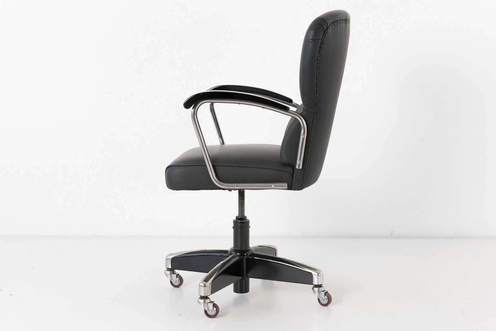 German Black Leather Desk Chair From Drabert