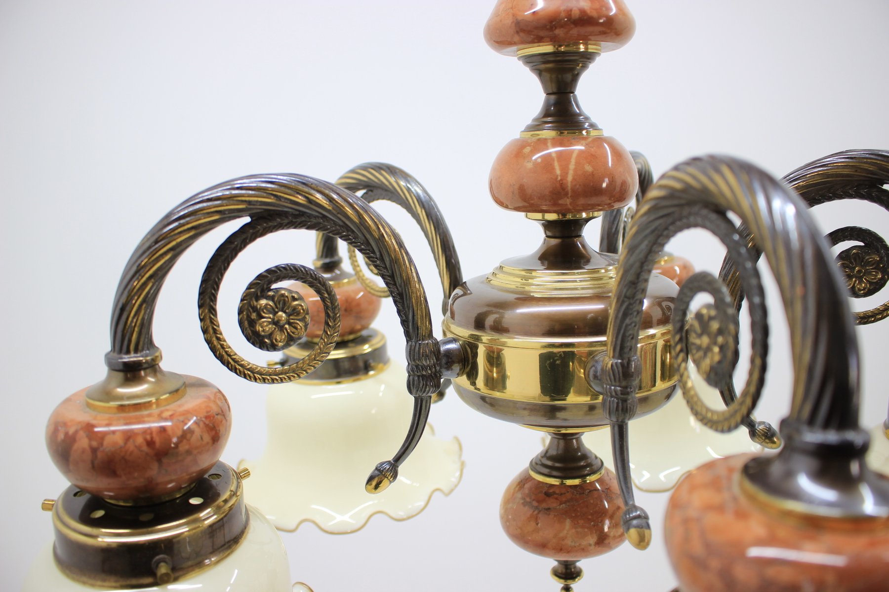 Kronleuchter aus messing