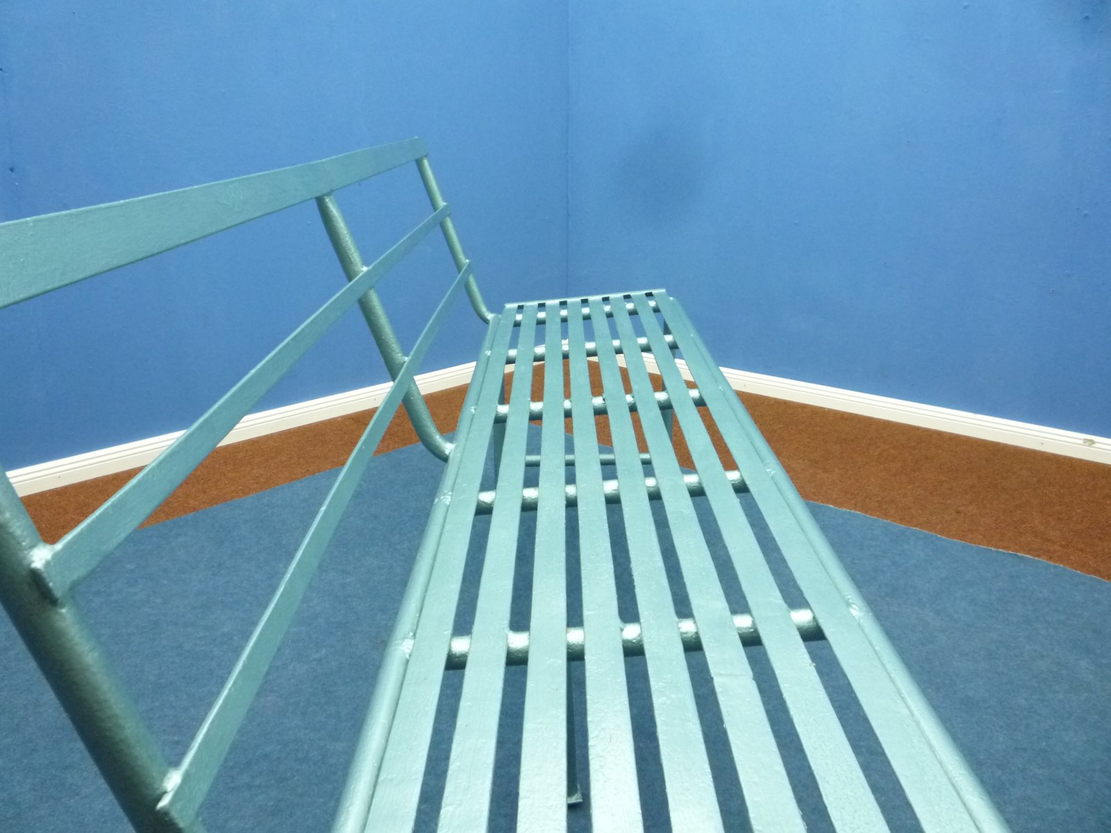 Industrielle Mid-Century Metallbank, 1950er bei Pamono kaufen