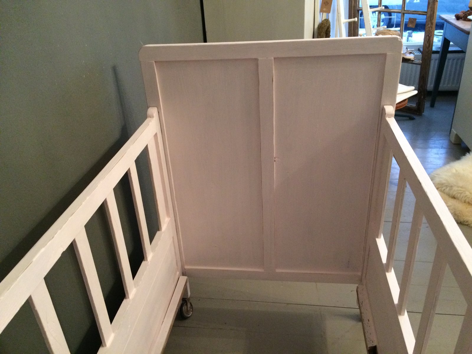 Antique Wood Crib for sale at Pamono