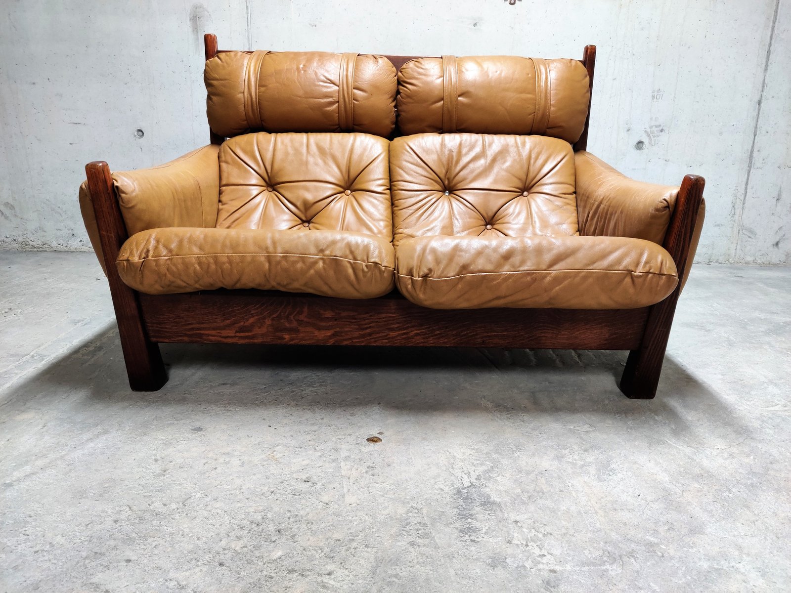 2-Sitzer Ledersofa von Jean Gillon, 1960er bei Pamono kaufen