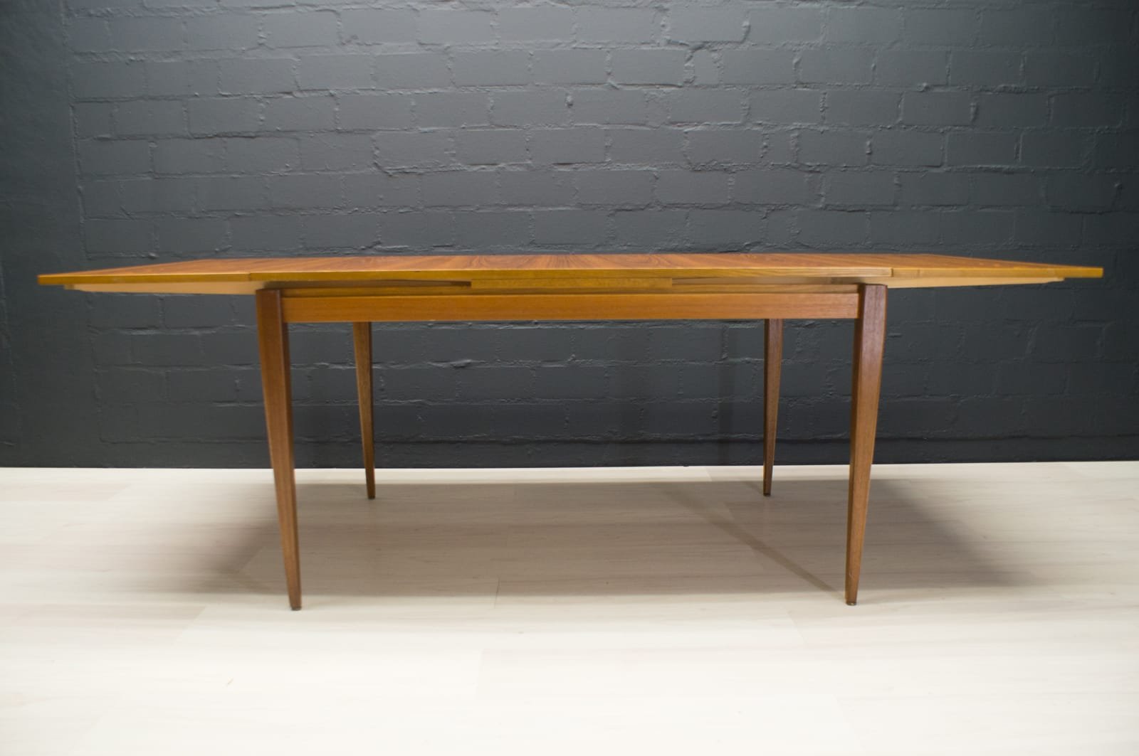 Grande Table de Salle à Manger à Rallonge, années 60 en vente sur Pamono