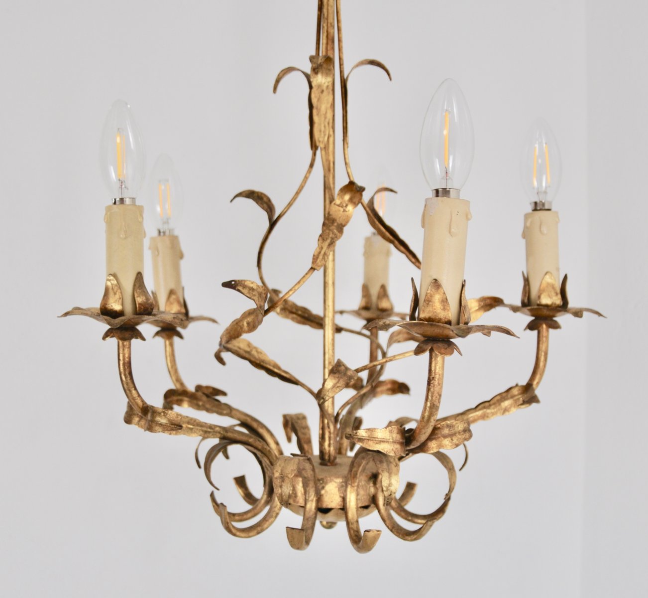 Goldene Deckenlampe aus Metall, 1950er bei Pamono kaufen