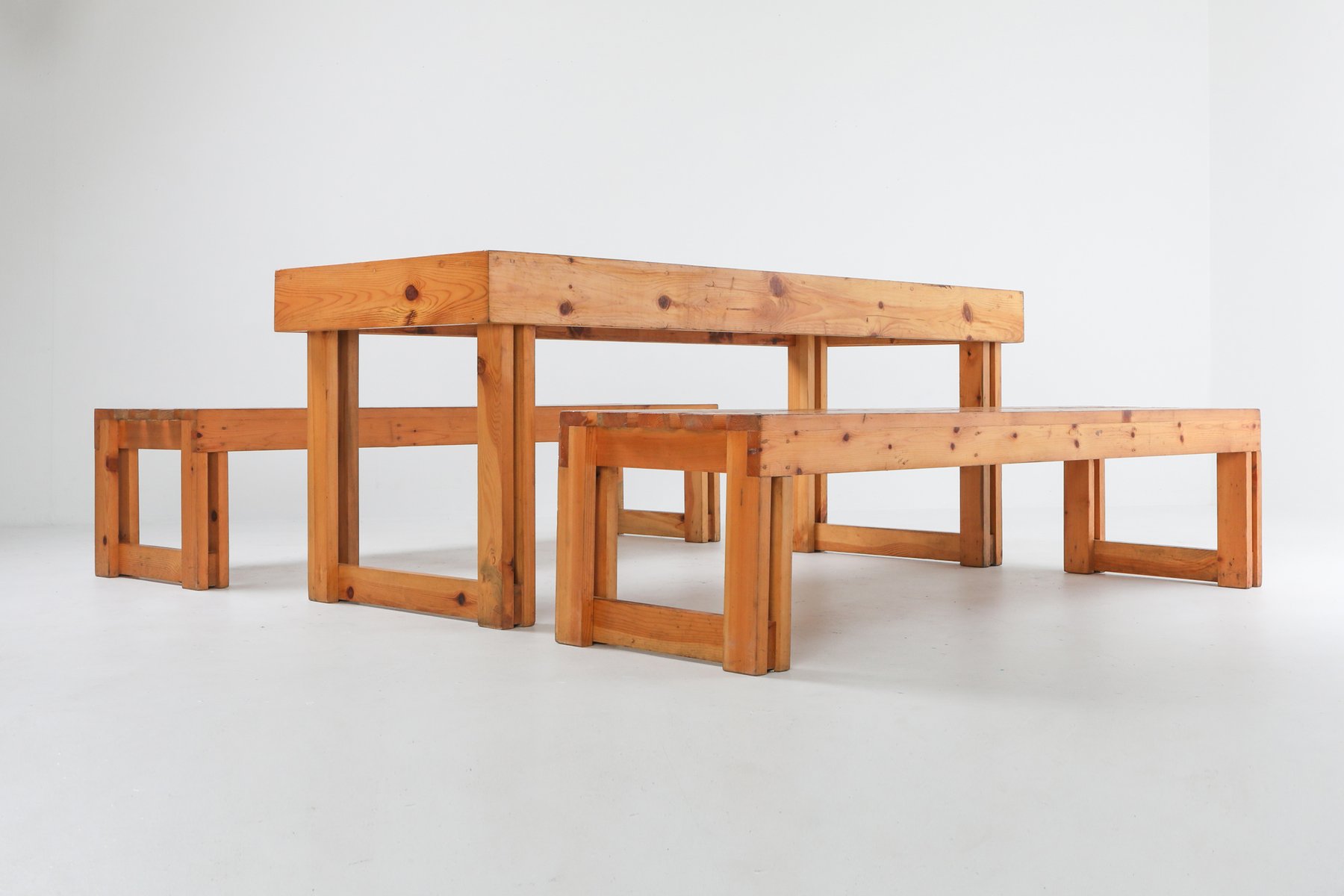 Italienisches Set aus Esstisch & Bänken aus Kiefernholz, 1960er 5