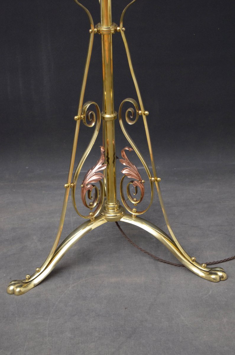 Lampada da terra Art Nouveau in ottone e rame in vendita ...