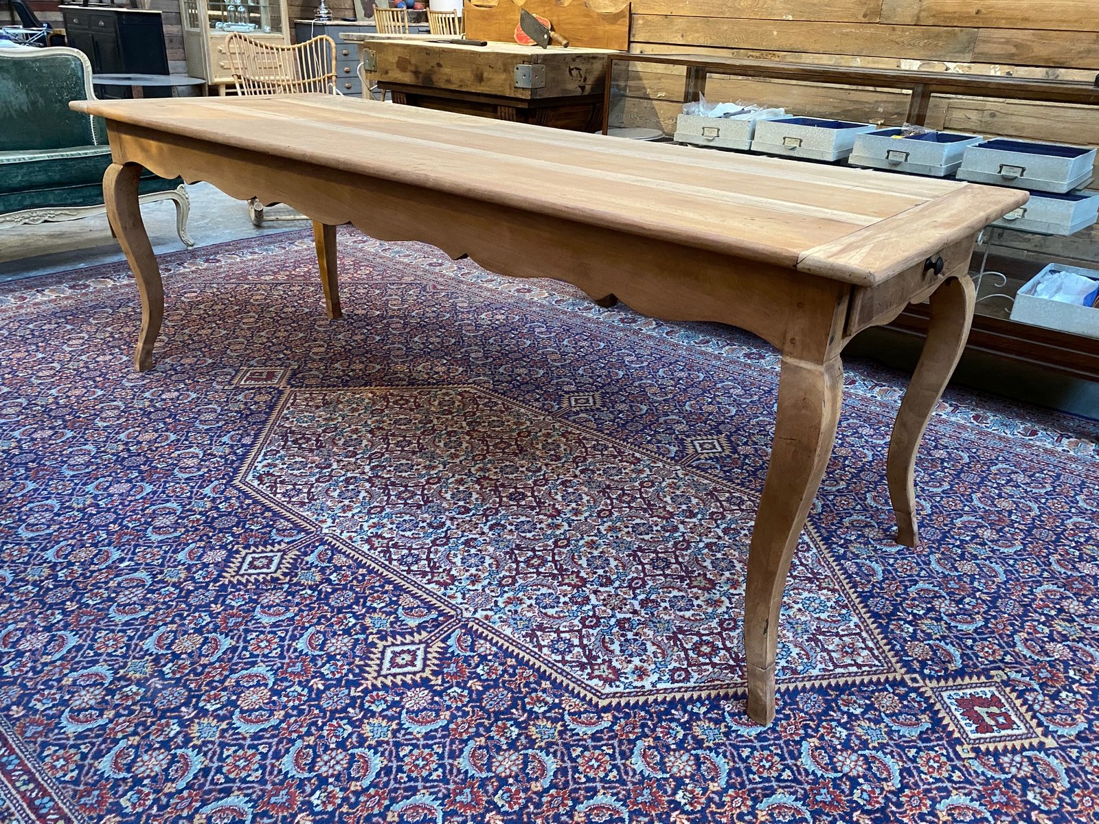 Antiker Esstisch bei Pamono kaufen