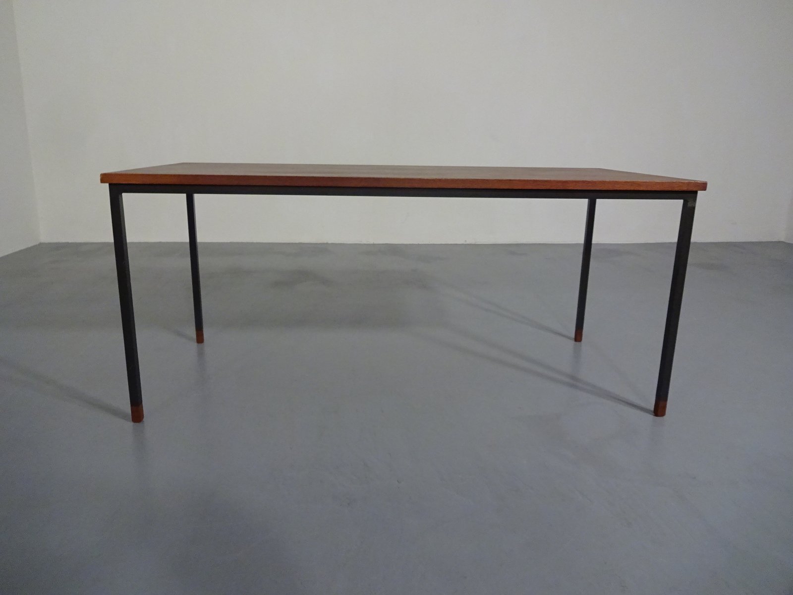 Rare Table Wilhelm Renz - Ameublement