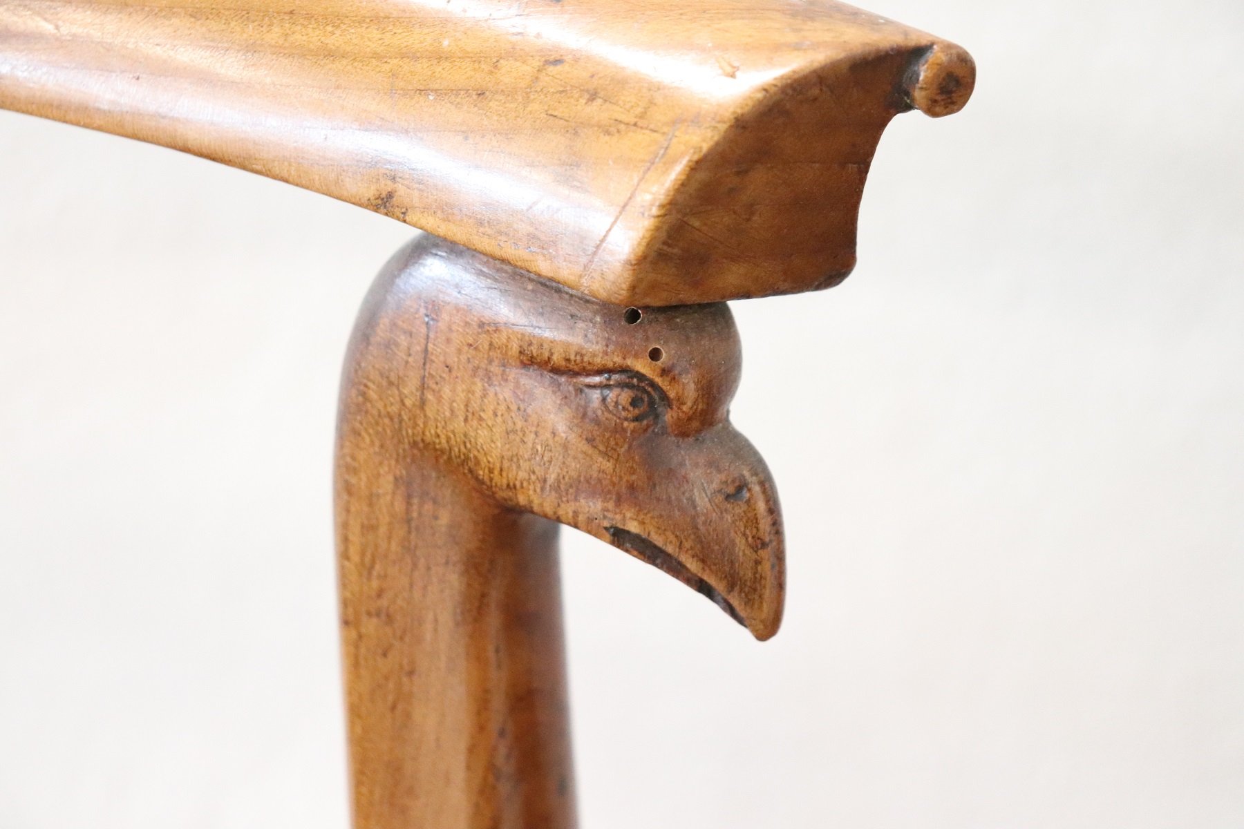 Antike handgeschnitzte Esszimmerstühle aus Kirschholz, 1780er, 4er Set